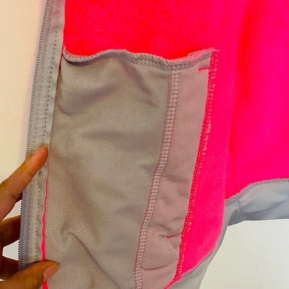 Athletic winter jacket with zipper women’s sports jacket size small pre owned - Picture 13 of 16